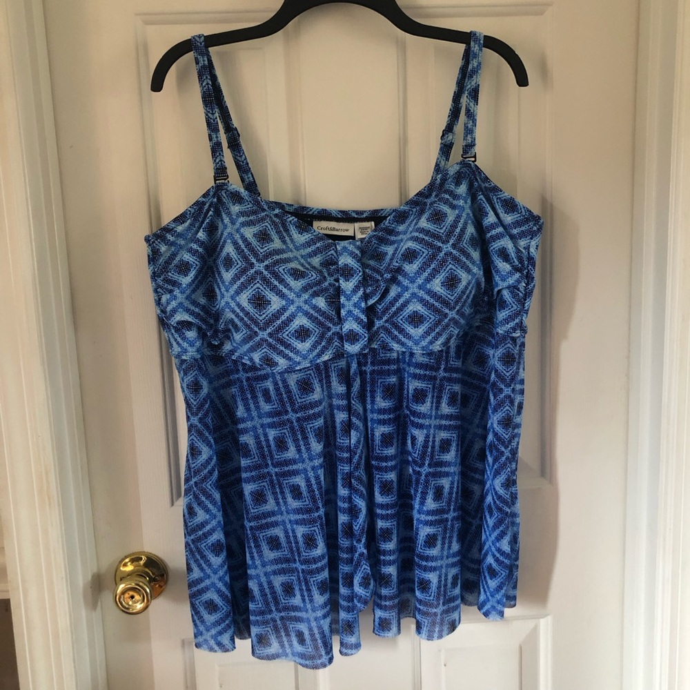 Croft & Barrow blue geometric print mesh flyaway tankini top Size 26W